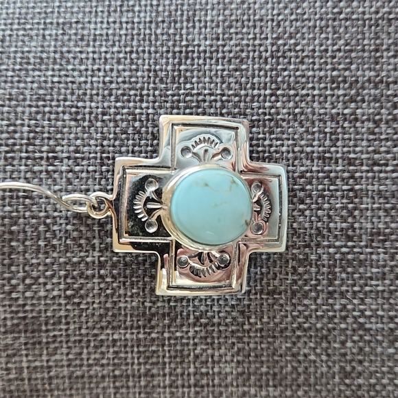 Beautiful NWOT Native American Navajo Golden Hills Turquoise Cross Earrings 💙 - Picture 6 of 9